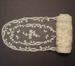 Antique lace cravat from Alençon 106 x 9,5 cm #A0603
