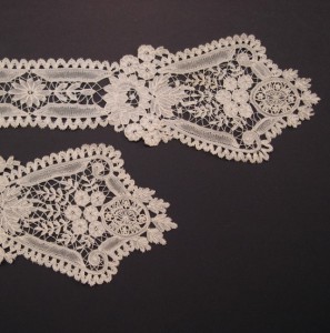 Antique lace necktie, Belgium 106 x 11 cm #A0608