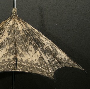 Parasol with lace from Chantilly (France) 90 cm #F0101
