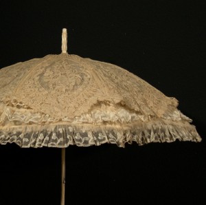 Parasol with needelepoint lace (France) 88 cm